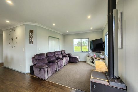 Photo of property in 70 Peters Road, Kaimiro, Inglewood, 4386