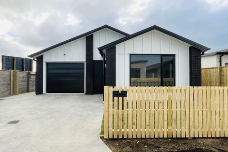 Photo of property in 8 Whau Lane, Papamoa, 3118