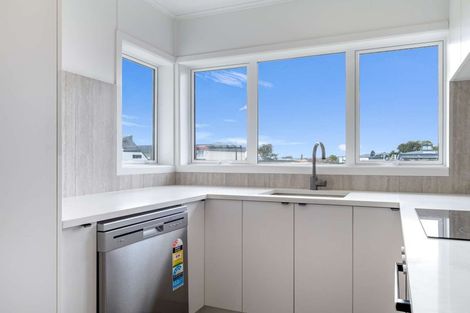 Photo of property in 12 Scott Avenue, Owhata, Rotorua, 3010