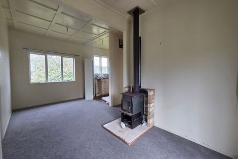 Photo of property in 110 Ngatawhiti Road, Te Kopuru, 0391