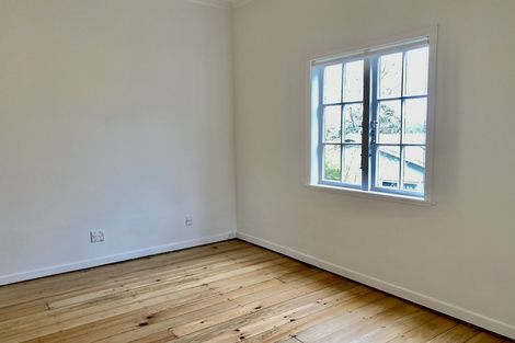 Photo of property in 48 The Avenue, Albany, Auckland, 0632