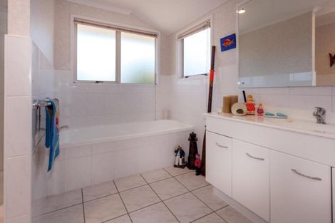 Photo of property in 21 Golden Hills Drive, Pauanui, Hikuai, 3579