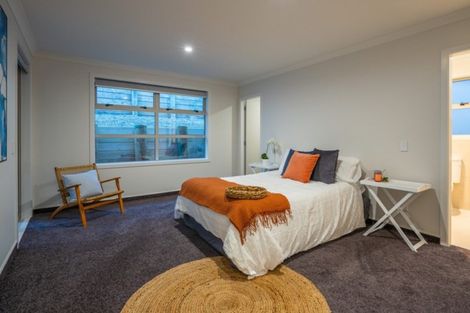 Photo of property in 7 Caterer Lane, Paraparaumu, 5032