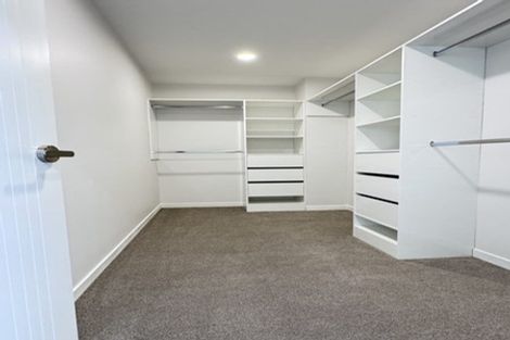 Photo of property in 130 Skulander Crescent, Orewa, 0931