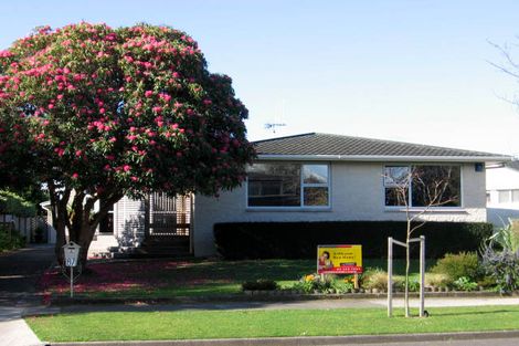 Photo of property in 67 Wikiriwhi Crescent, Awapuni, Palmerston North, 4412