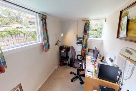 Photo of property in 1 Byrd Street, Levin, 5510