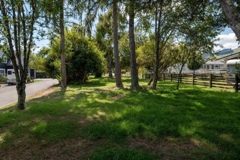 Photo of property in 7 Antonia Place, Kinloch, Taupo, 3377