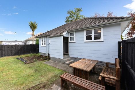 Photo of property in 98 Holland Road, Fairfield, Hamilton, 3214