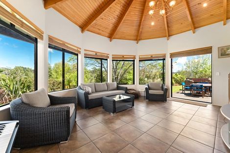 Photo of property in 103 Awa Road, Kumeu, 0891