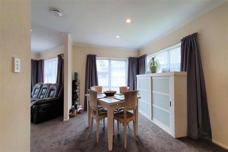 Photo of property in 1/21 Glanworth Place, Dannemora, Auckland, 2016