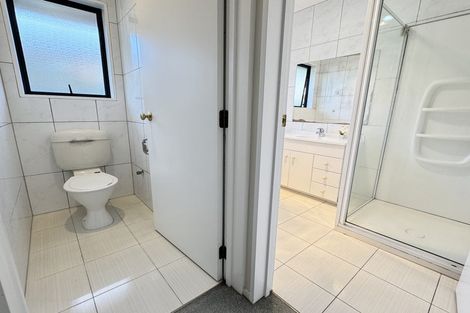 Photo of property in 48a Hollyford Avenue, Bryndwr, Christchurch, 8053