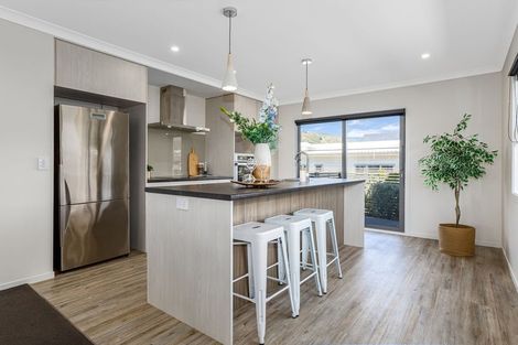 Photo of property in 9 Karearea Avenue, Kenepuru, Porirua, 5022