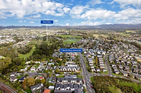 Photo of property in 7/1 Benita Place, Sunnyvale, Auckland, 0612