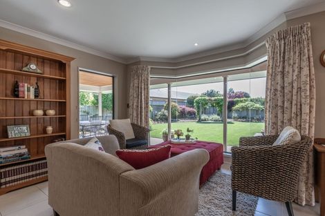 Photo of property in 8 Cooper Crescent, Cambridge, 3434