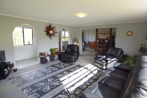 Photo of property in 121c Waimate North Road, Kerikeri, 0293