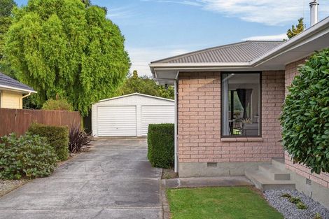 Photo of property in 6 Blossomdale Place, Bishopdale, Christchurch, 8053