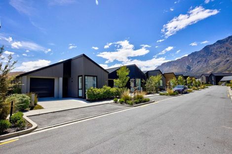 Photo of property in 22 Mulholland Drive, Jacks Point, 9371