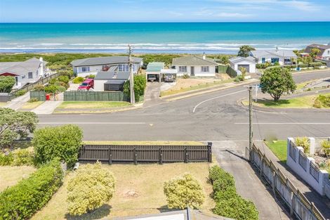Photo of property in 178 Karaka Street, Castlecliff, Whanganui, 4501