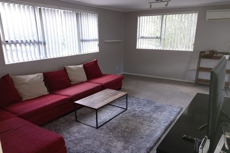 Photo of property in 1 Topeka Grove, Totara Park, Upper Hutt, 5018