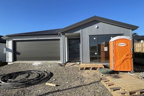 Photo of property in 49 Vinistra Road, Kumeu, 0810