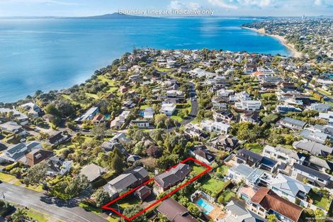 Photo of property in 35 Montgomery Avenue, Rothesay Bay, Auckland, 0630