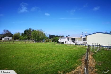 Photo of property in 14 Okahukura Road, Tapora, Wellsford, 0977