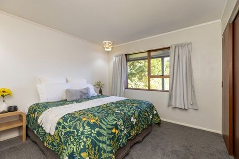 Photo of property in 30a Kakariki Grove, Waikanae, 5036
