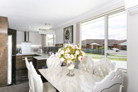 Photo of property in 11 Chayward Place, Mangere, Auckland, 2022