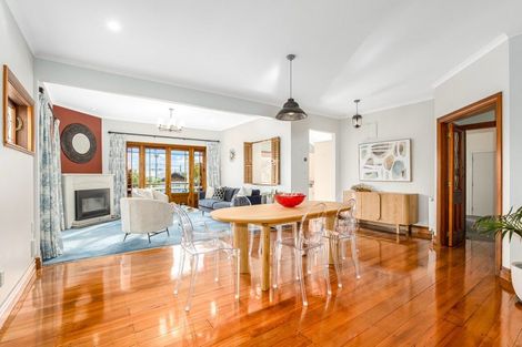 Photo of property in 335 Muritai Road, Eastbourne, Lower Hutt, 5013