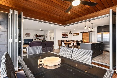 Photo of property in 17 Dreaver Drive, Waitara, 4320