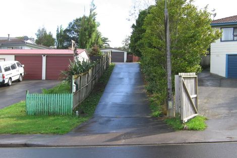 Photo of property in 12 Quincey Place, Massey, Auckland, 0614
