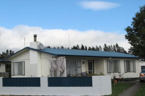 Photo of property in 34 Upham Street, Havelock North, 4130