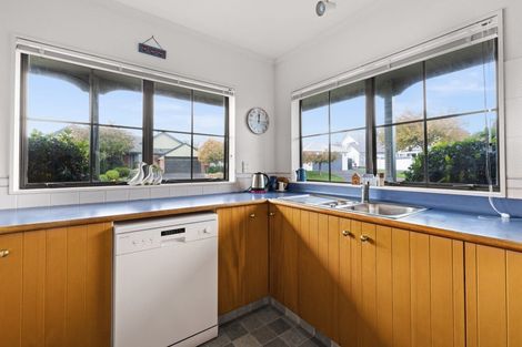 Photo of property in 3a Kingsgate Close, Havelock North, 4130