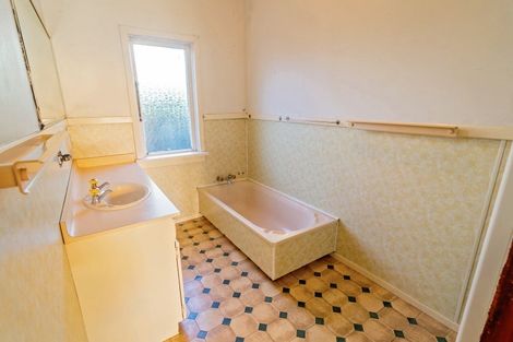 Photo of property in 4 Laura Street, Lumsden, 9730