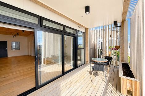 Photo of property in 10/165 Hobsonville Point Road, Hobsonville, Auckland, 0616
