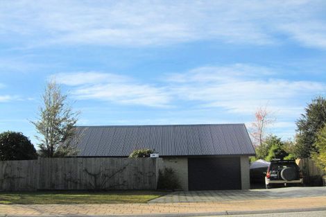 Photo of property in 86 Meadowstone Drive, Wanaka, 9305