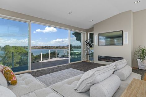 Photo of property in 77 Goods Road, Otumoetai, Tauranga, 3110