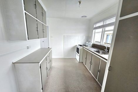 Photo of property in 2/106 Linton Street, West End, Palmerston North, 4410