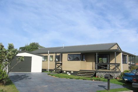 Photo of property in 8 Peter Button Place, Johnsonville, Wellington, 6037