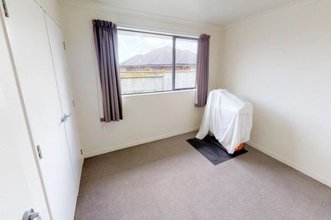 Photo of property in 16 Masefield Terrace, Kelvin Grove, Palmerston North, 4414