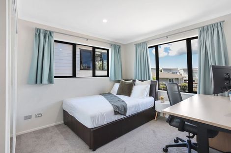 Photo of property in 9b Kingdale Road, Henderson, Auckland, 0610