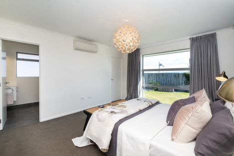 Photo of property in 5 Waitaha Place, Clive, 4102