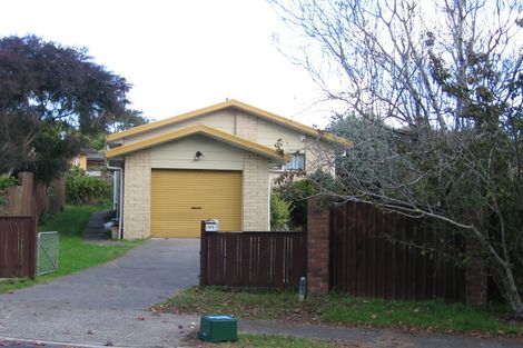 Photo of property in 1/12 Sikkim Crescent, Clover Park, Auckland, 2019