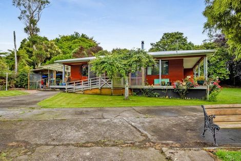 Photo of property in 242 Bridge Street, Eltham, 4322