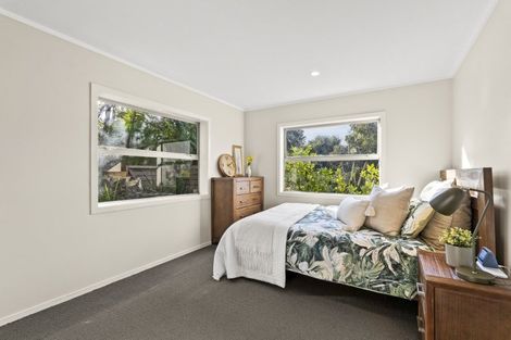Photo of property in 23 Heta Road, Highlands Park, New Plymouth, 4312