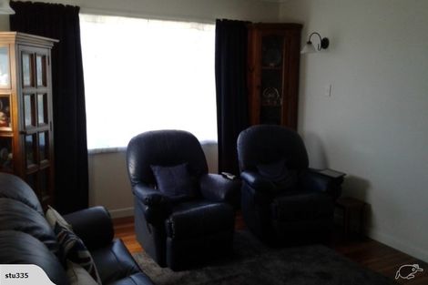 Photo of property in 3 Omori Place, Castlecliff, Whanganui, 4501