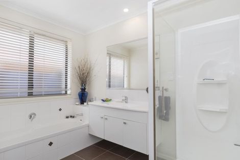 Photo of property in 120 Longview Drive, Papamoa Beach, Papamoa, 3118