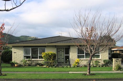 Photo of property in 2/86 Belvedere Avenue, Waikanae, 5036