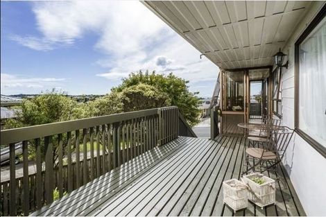 Photo of property in 8a Ladies Mile, Manly, Whangaparaoa, 0930