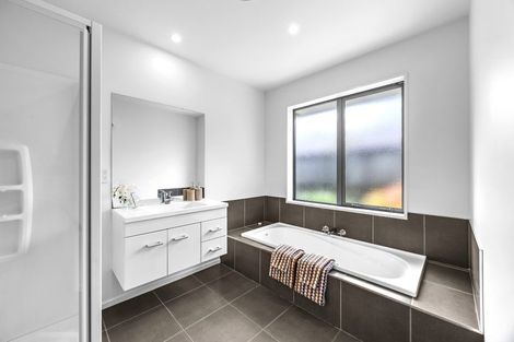 Photo of property in 25 Mokihi Gardens, Hillmorton, Christchurch, 8024